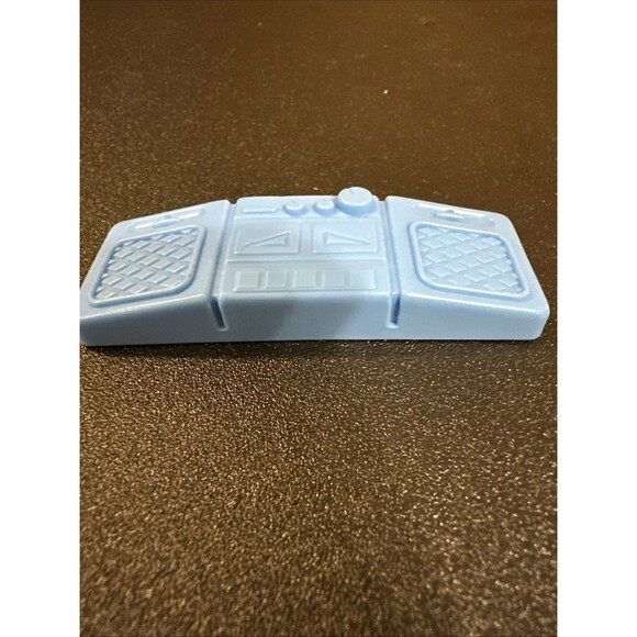 Vintage Blue Plastic Boombox For A Barbie Skipper Doll - Picture 4 of 4